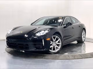 2026 Porsche Panamera 4's photo