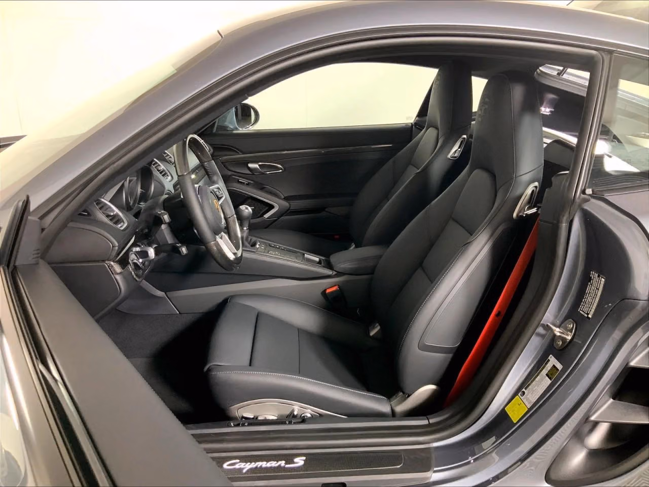 2025 Porsche 718 S - Photo 36