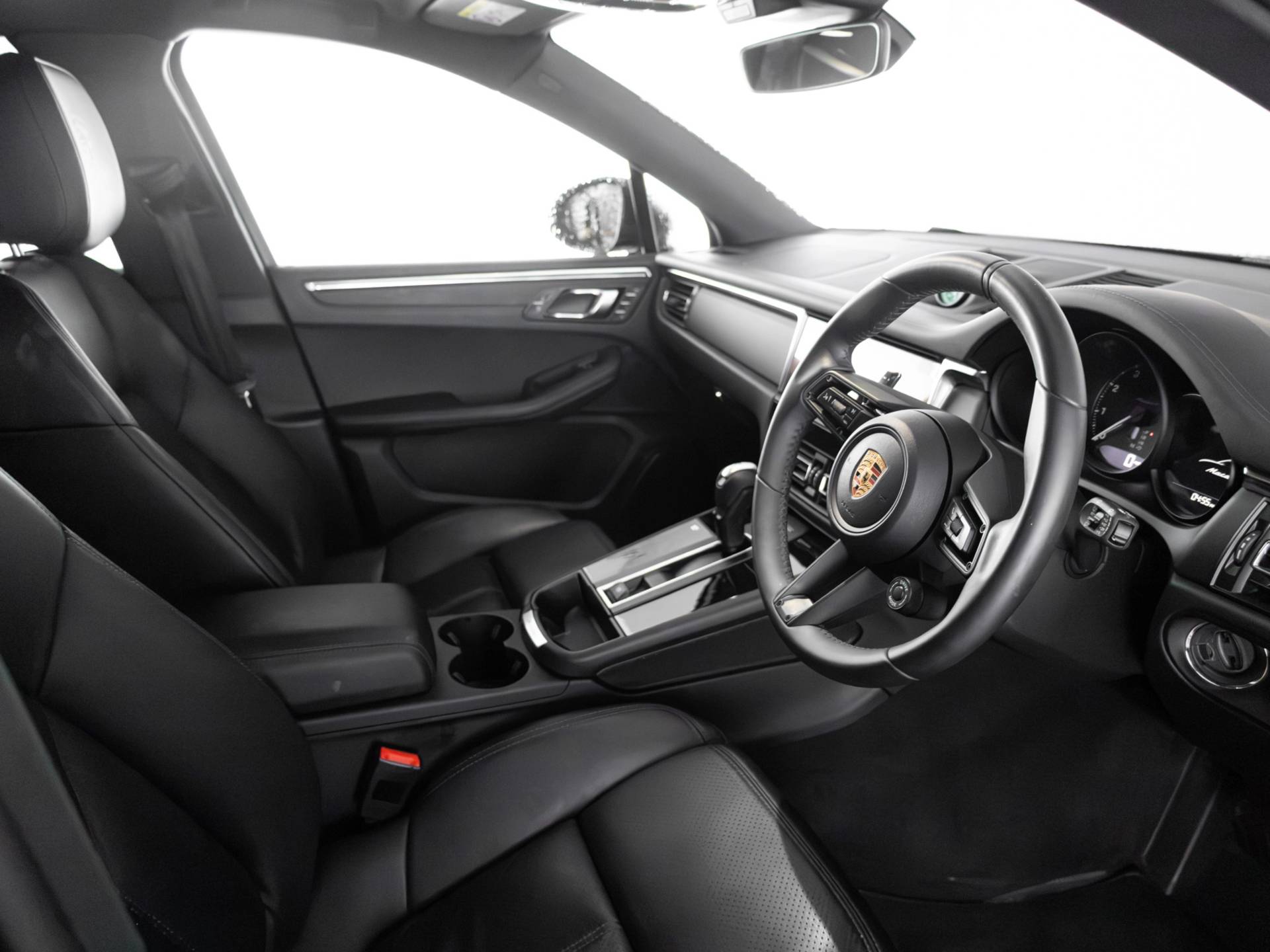Macan T, photo 41 of 41