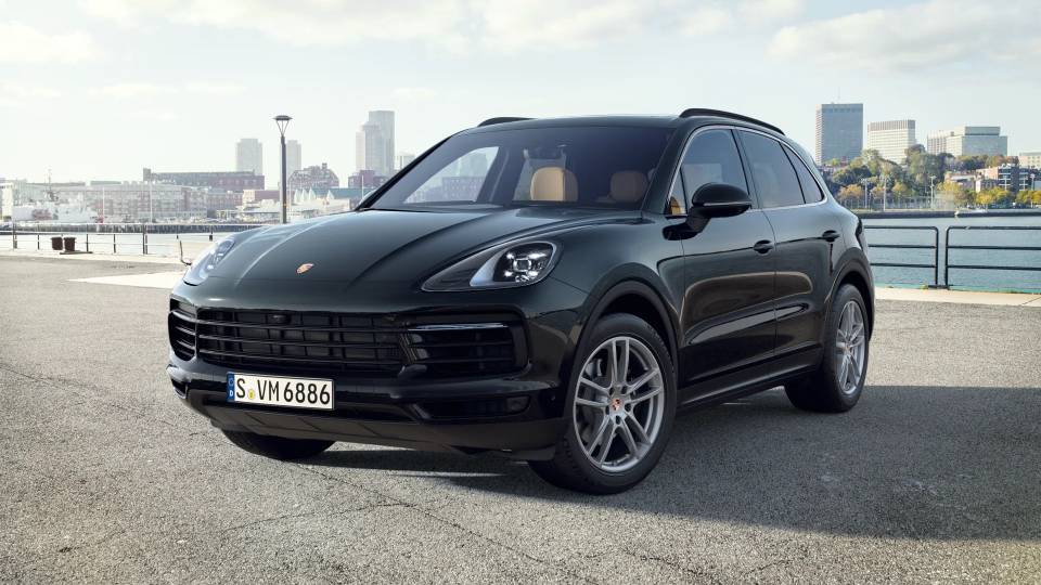 Buy new Porsche Cayenne at Porsche Milwaukee North