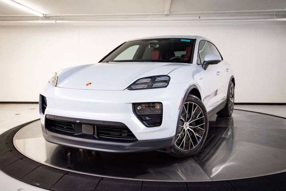 2026 Porsche Macan Electric