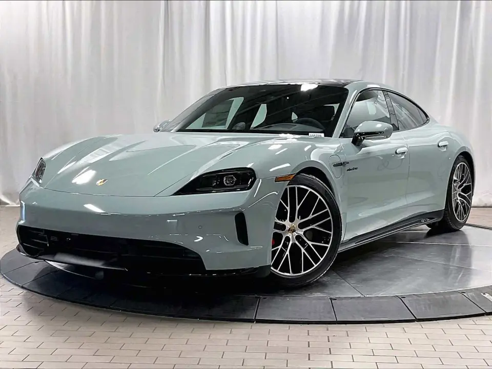 2025 Porsche Taycan GTS - Photo 7