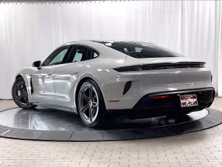 2025 Porsche Taycan Turbo - Photo 9