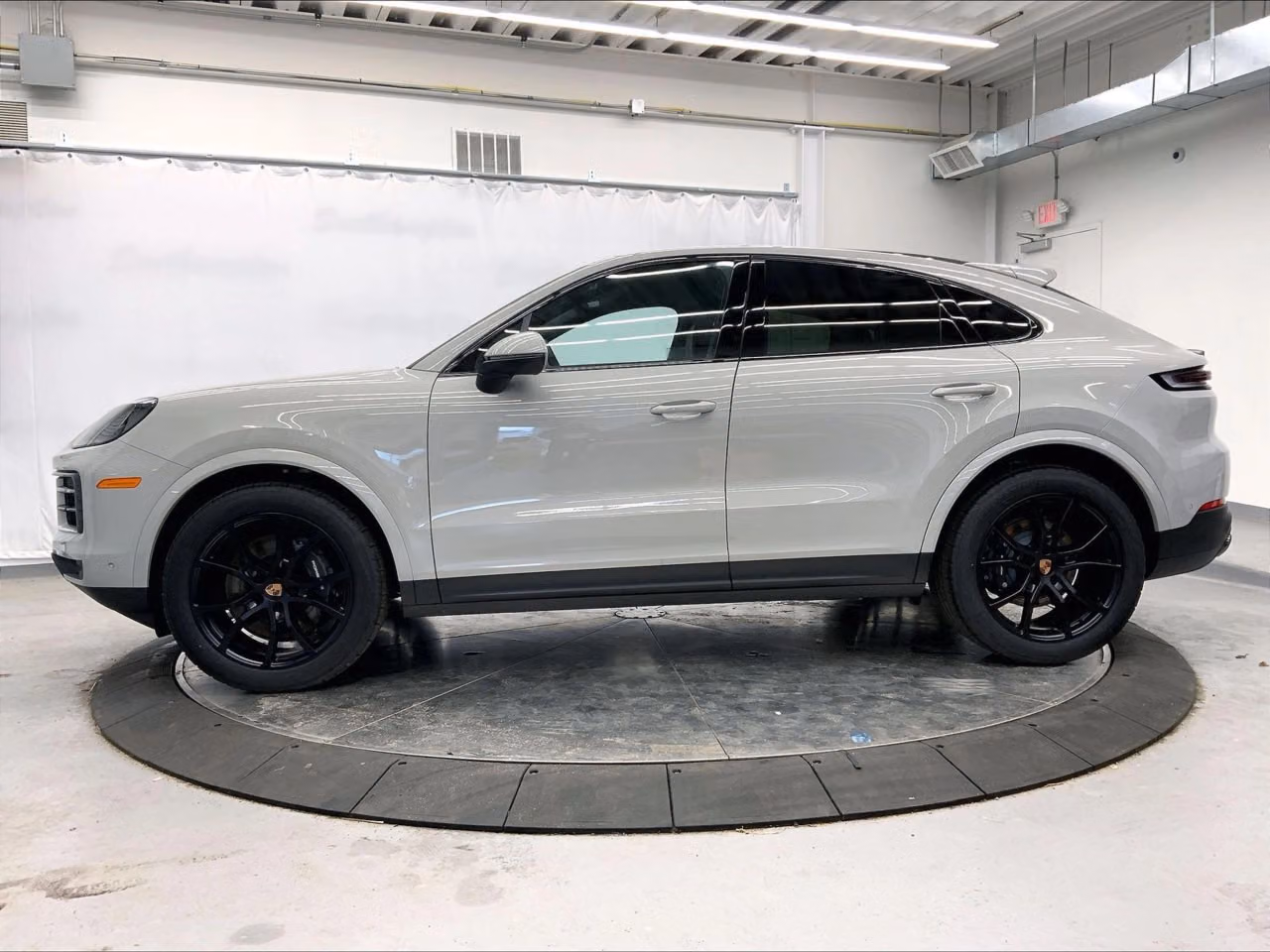 2026 Porsche Cayenne Coup Base - Photo 12