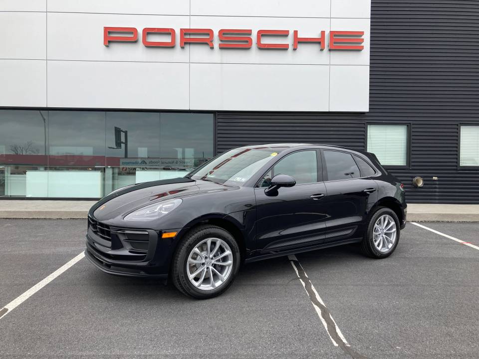 2025 Porsche Macan