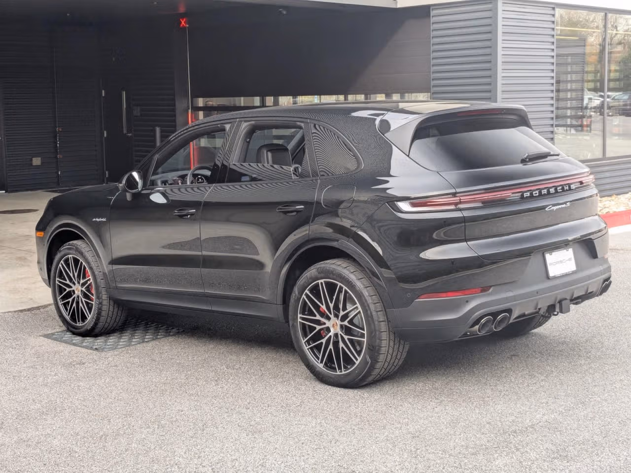 2026 Porsche Cayenne S E-Hybrid - Photo 20