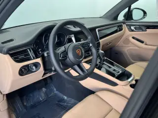 2026 Porsche Macan - Photo 29
