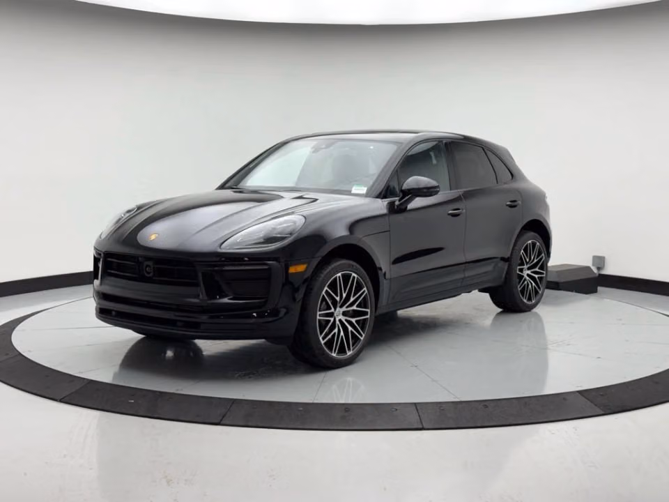 2026 Porsche Macan Base - Photo 3