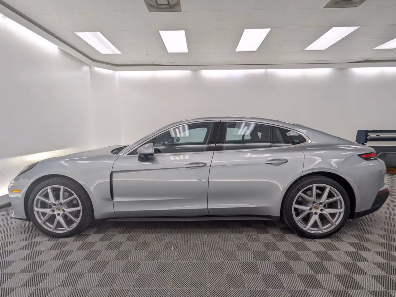 2025 Porsche Panamera Base - Photo 12