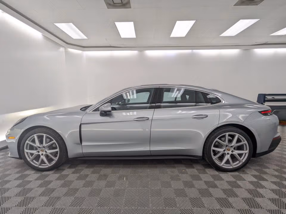 2025 Porsche Panamera Base - Photo 11