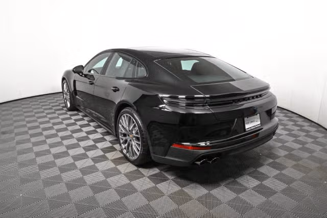 2026 Porsche Panamera Base - Photo 18