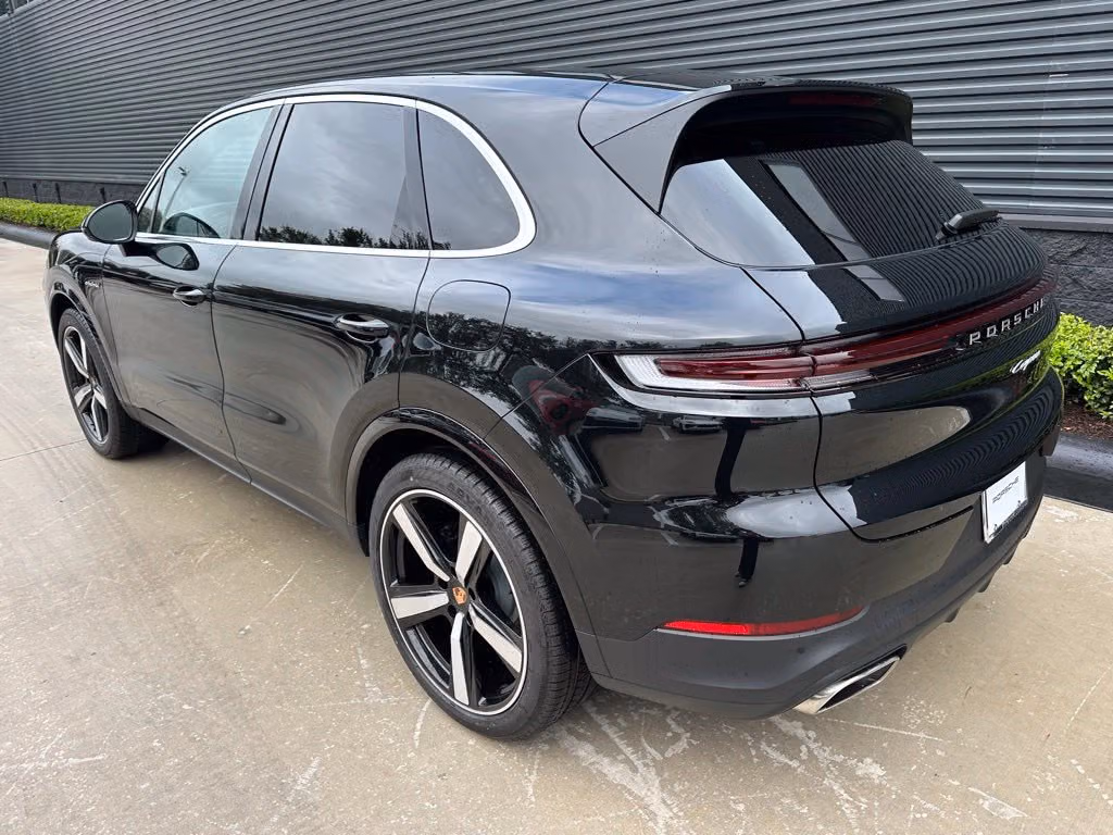 2026 Porsche Cayenne E-Hybrid - Photo 20