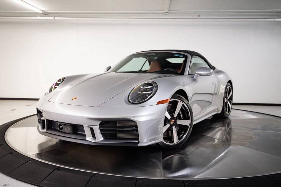 2026 Porsche 911 Carrera 4S Cabriolet