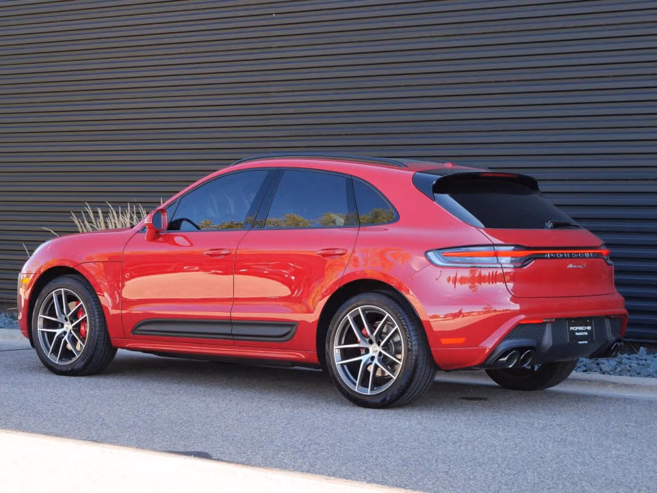 2025 Porsche Macan S - Photo 19
