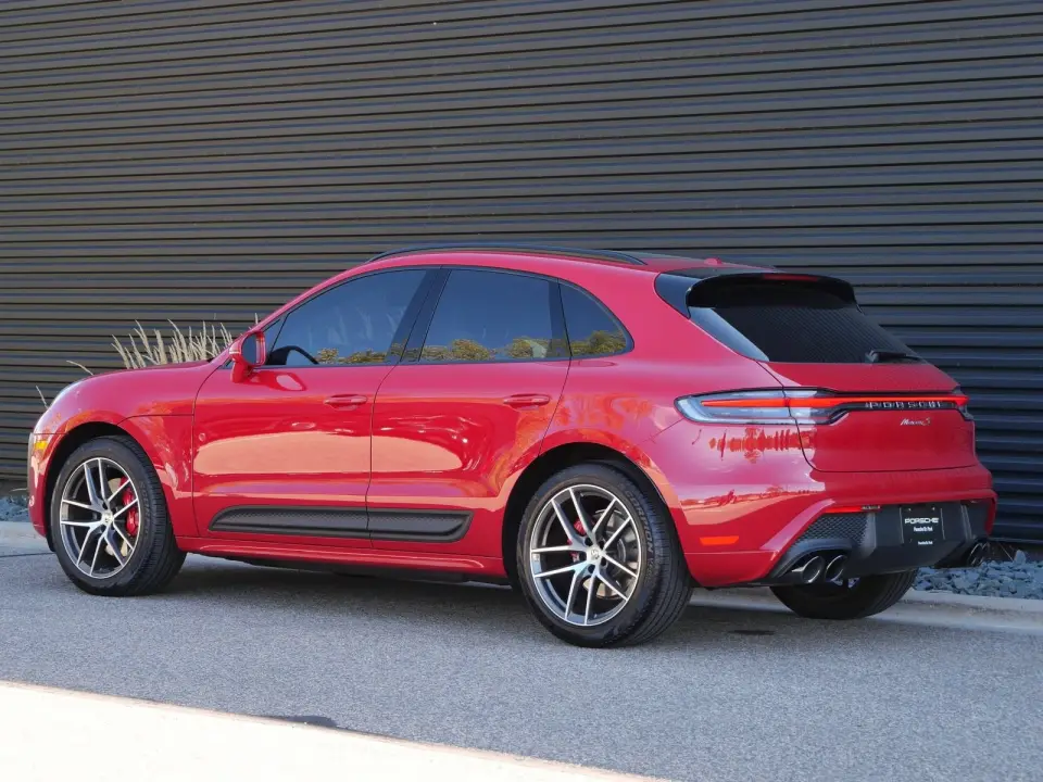 2025 Porsche Macan S - Photo 23