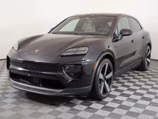 2025 Porsche Macan