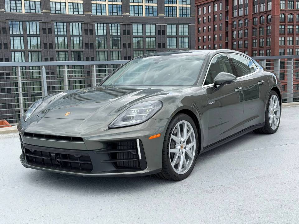 2026 Porsche Panamera