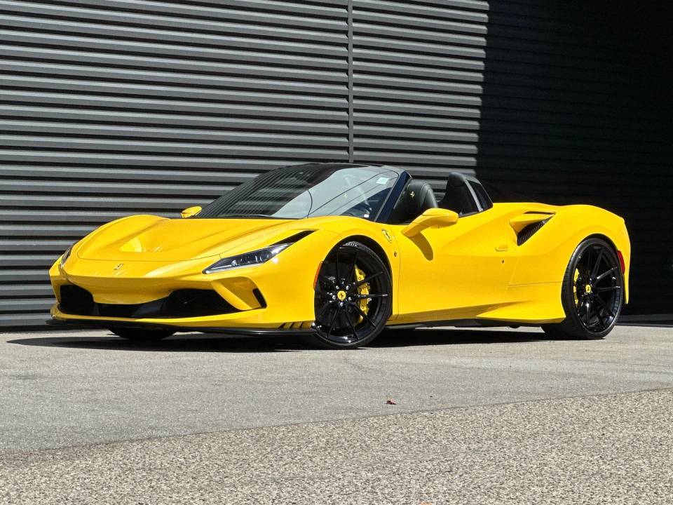 2021 Ferrari F8 Base