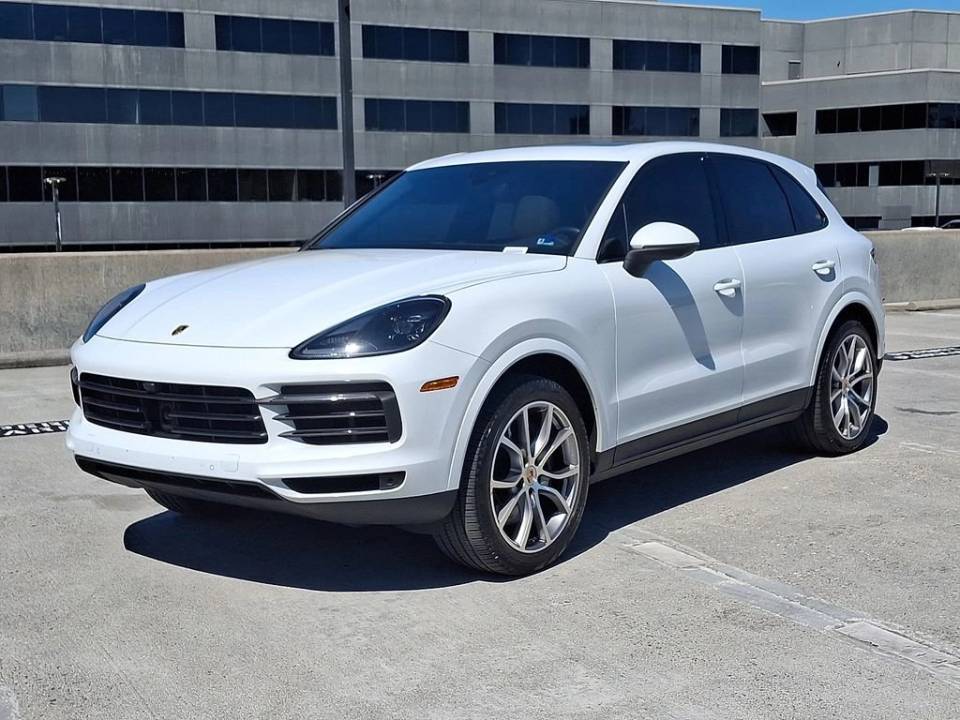 2023 Porsche Cayenne Base