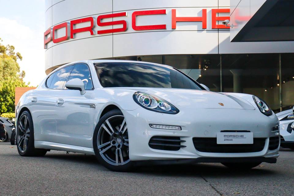 Used Porsche 2014 Porsche Panamera Diesel (300 HP) for sale at Porsche