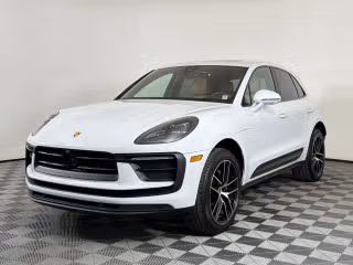 2024 Porsche Macan's photo
