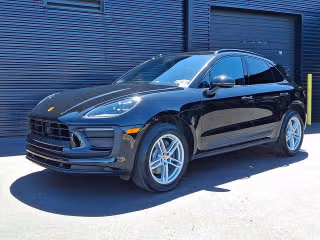 2023 Porsche Macan -'s photo