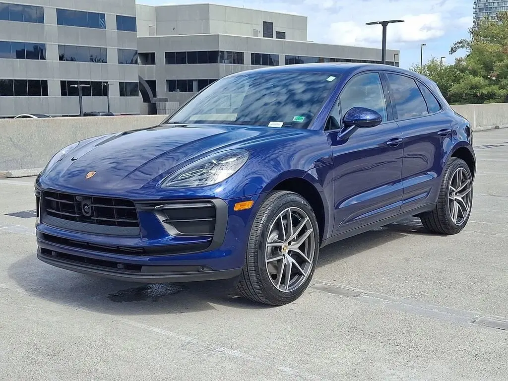 2026 Porsche Macan Base - Photo 8