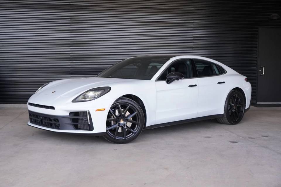 2026 Porsche Panamera