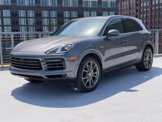 2023 Porsche Cayenne E-Hybrid's photo