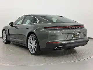 2026 Porsche Panamera 4 E-Hybrid - Photo 21