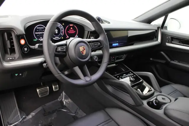 2026 Porsche Cayenne Coup S - Photo 38