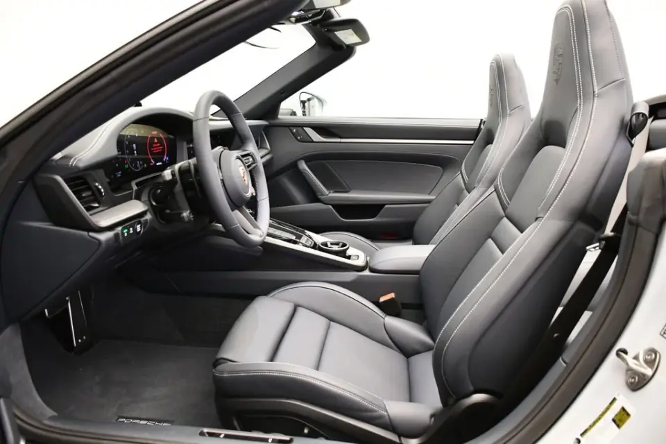 2026 Porsche 911 S - Photo 39