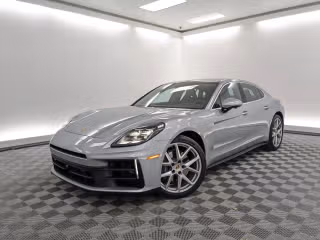 2025 Porsche Panamera 4's photo