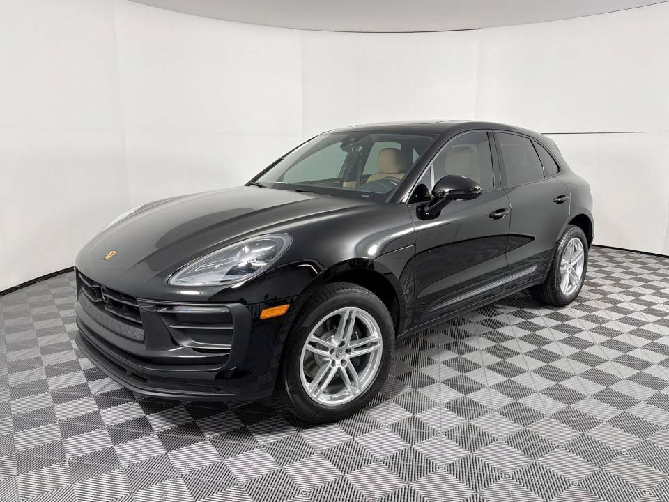 2026 Porsche Macan