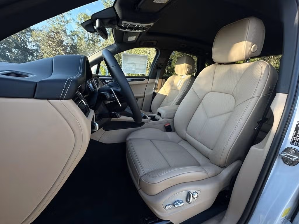 2026 Porsche Macan S - Photo 36
