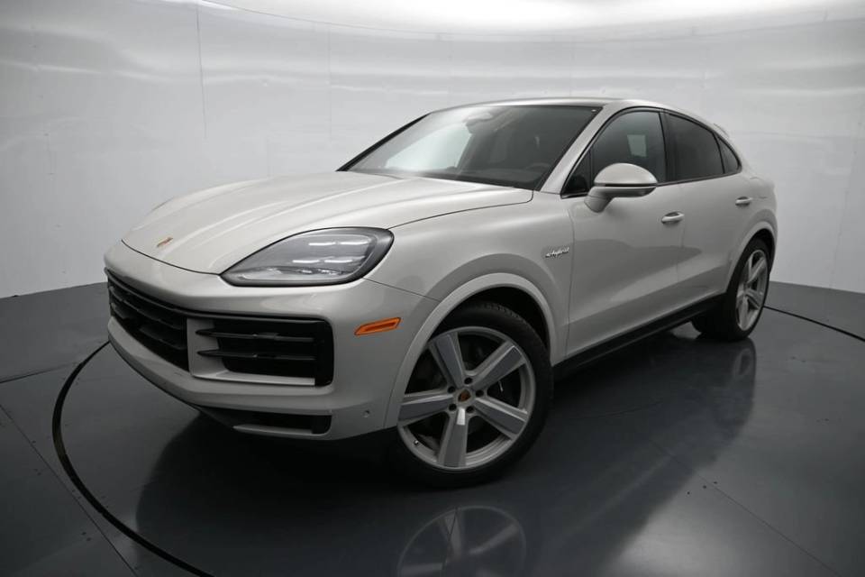 2026 Porsche Cayenne Coupe E-Hybrid