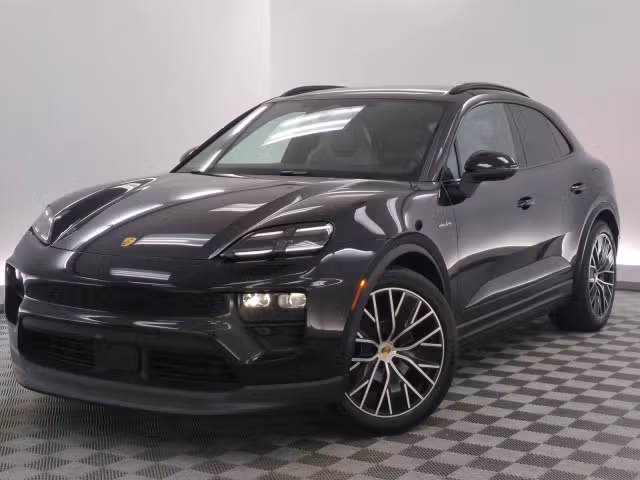 Used 2025 Porsche Macan Base with VIN WP1AA2XA0SL002856 for sale in Hardeeville, SC