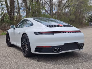 2022 Porsche 911 - Photo 17