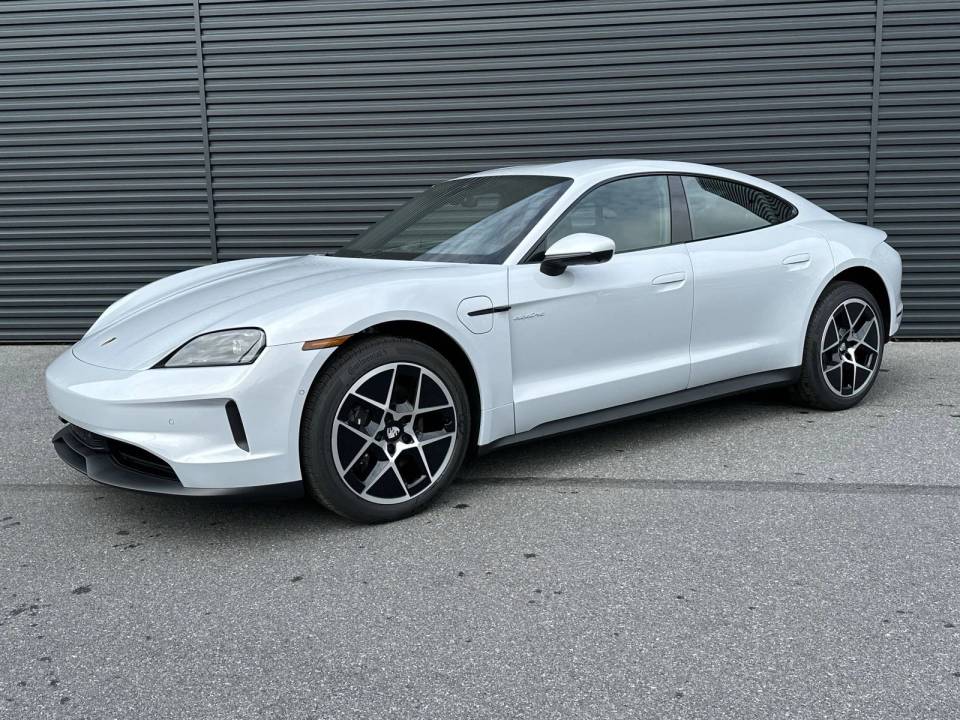 2025 Porsche Taycan Base