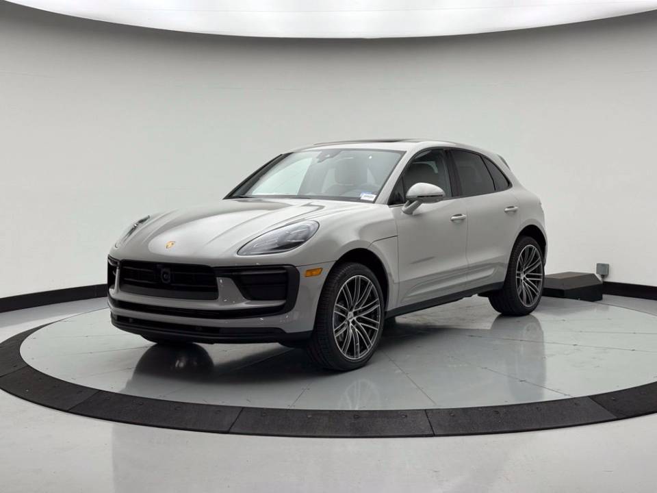 2026 Porsche Macan