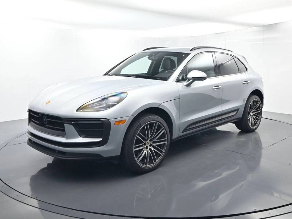 2026 Porsche Macan