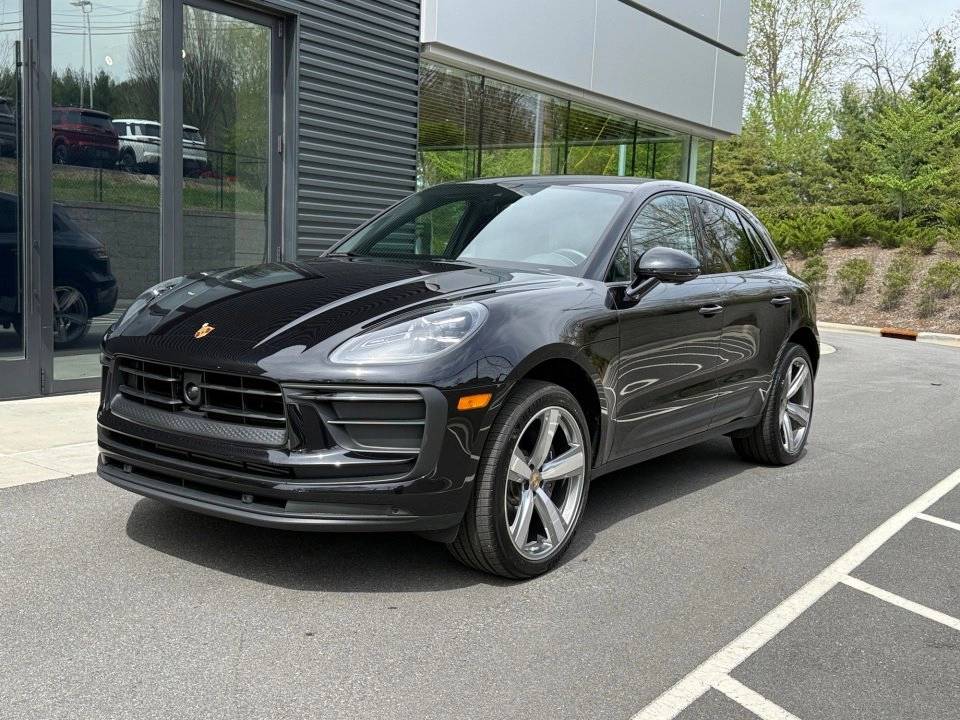 2026 Porsche Macan T