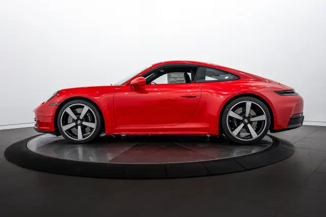 2026 Porsche 911 4S - Photo 14