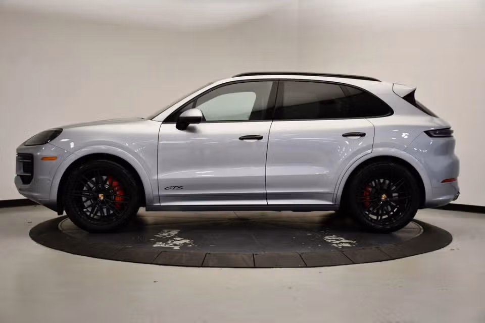 2026 Porsche Cayenne GTS - Photo 11