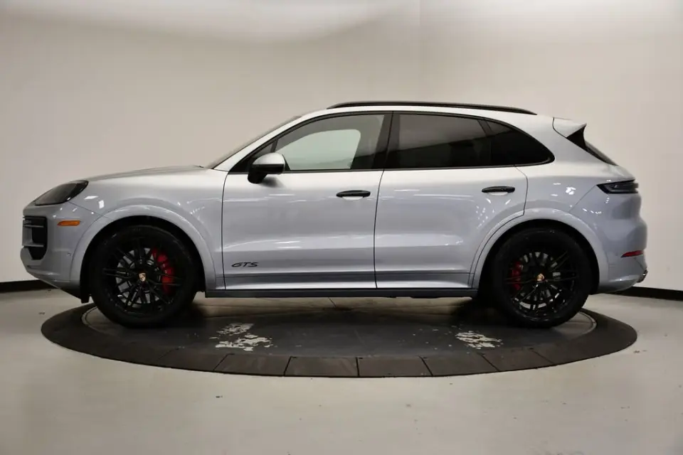 2026 Porsche Cayenne GTS - Photo 15