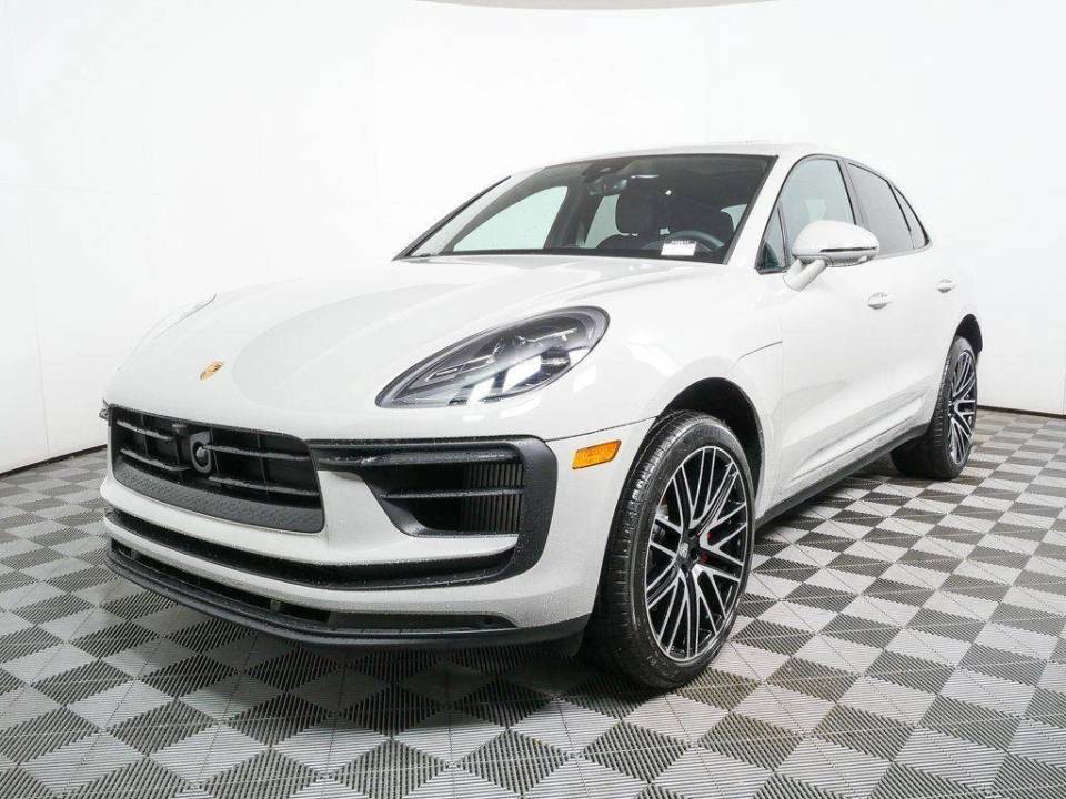 2026 Porsche Macan