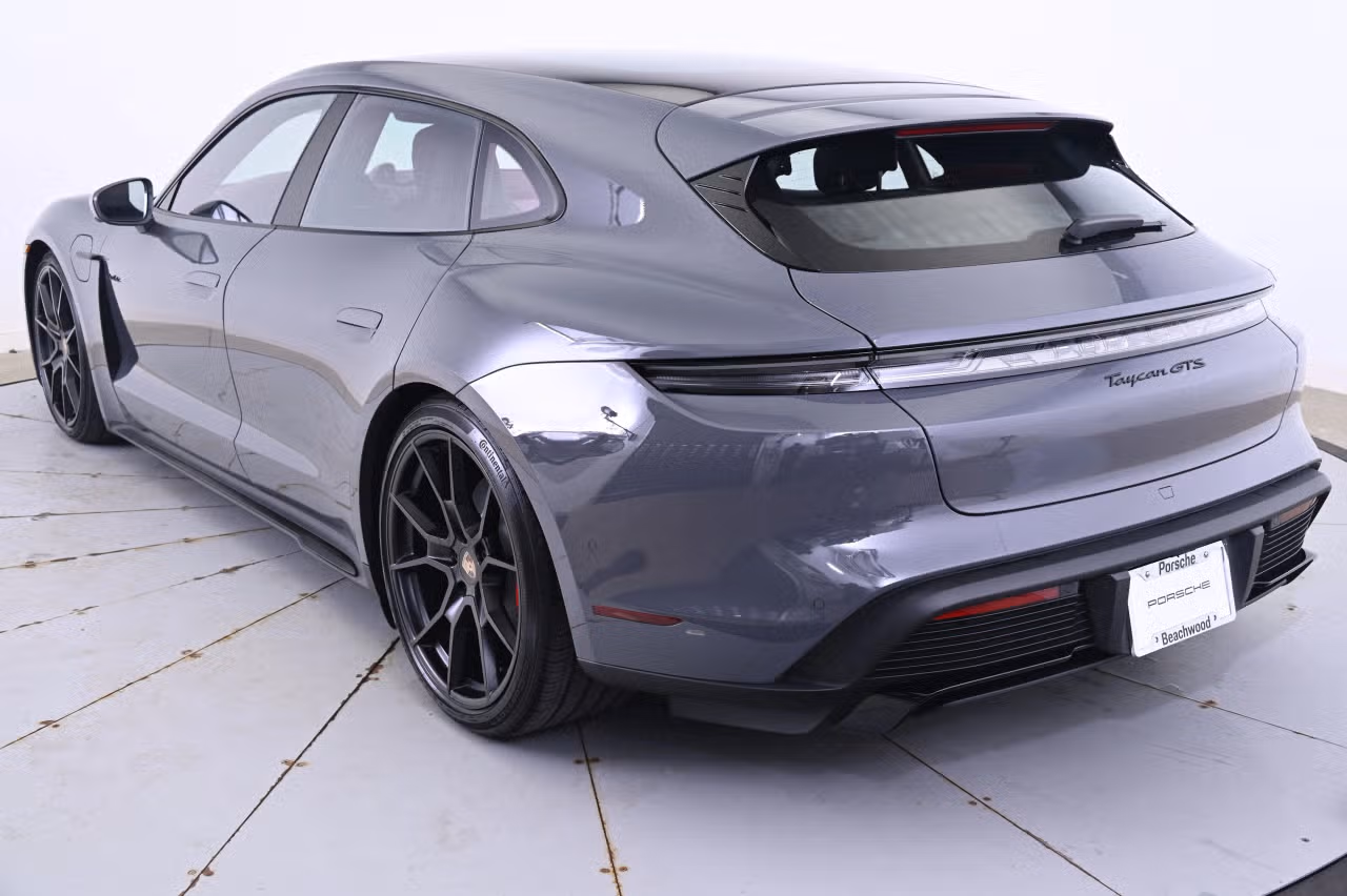 2026 Porsche Taycan GTS - Photo 20