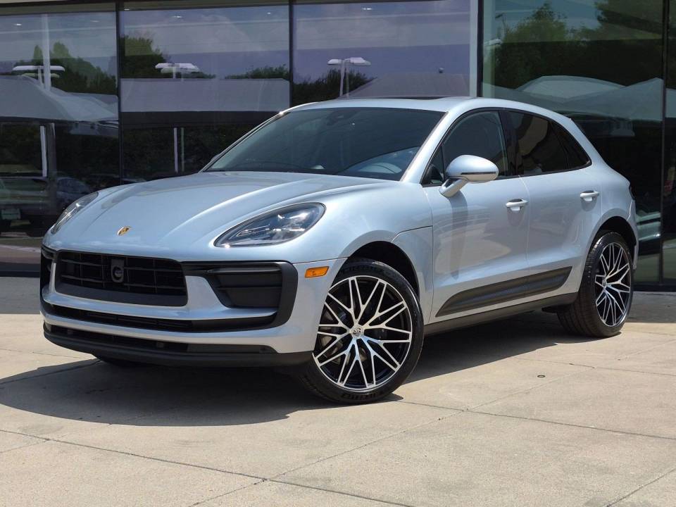 2026 Porsche Macan