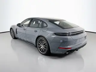2026 Porsche Panamera 4 E-Hybrid - Photo 21