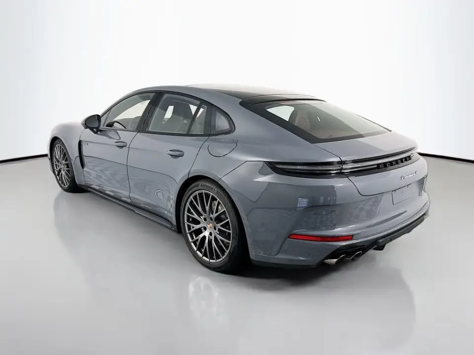 2026 Porsche Panamera 4 E-Hybrid - Photo 23